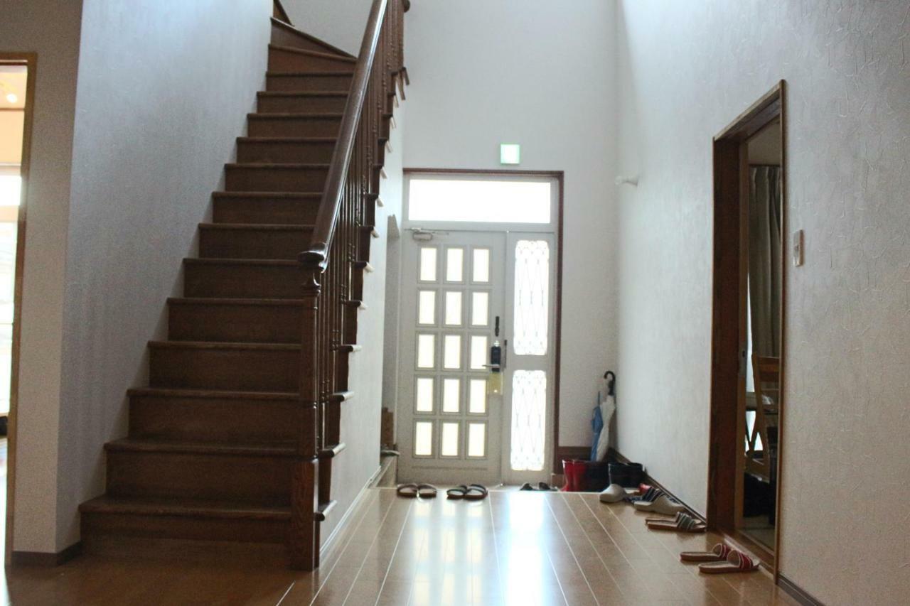 Bed and Breakfast Tsushima White House Экстерьер фото