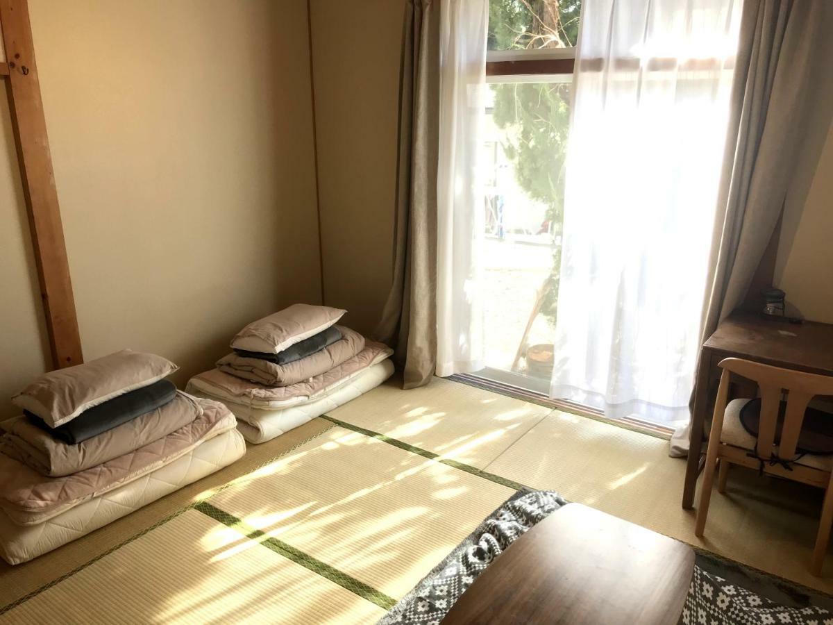 Bed and Breakfast Tsushima White House Экстерьер фото
